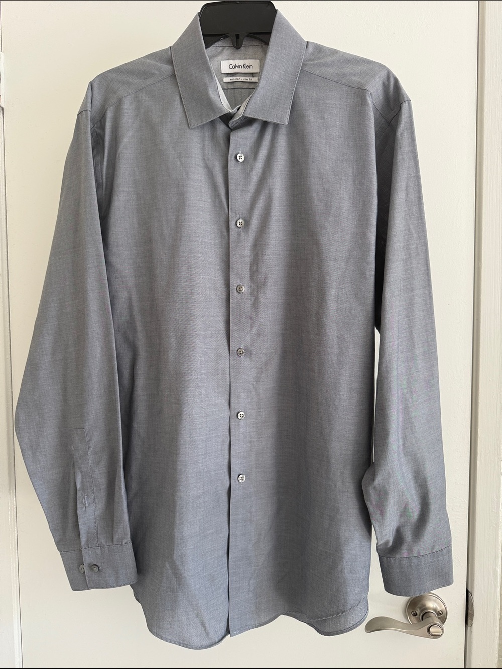 Calvin Klein Men's Light Gray Button-Front Dress Shirt